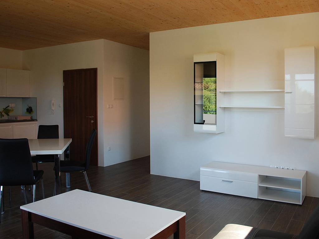 Apartments Dujic Tribalj Стая снимка